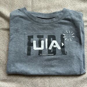Under Armour T-shirt Size 7